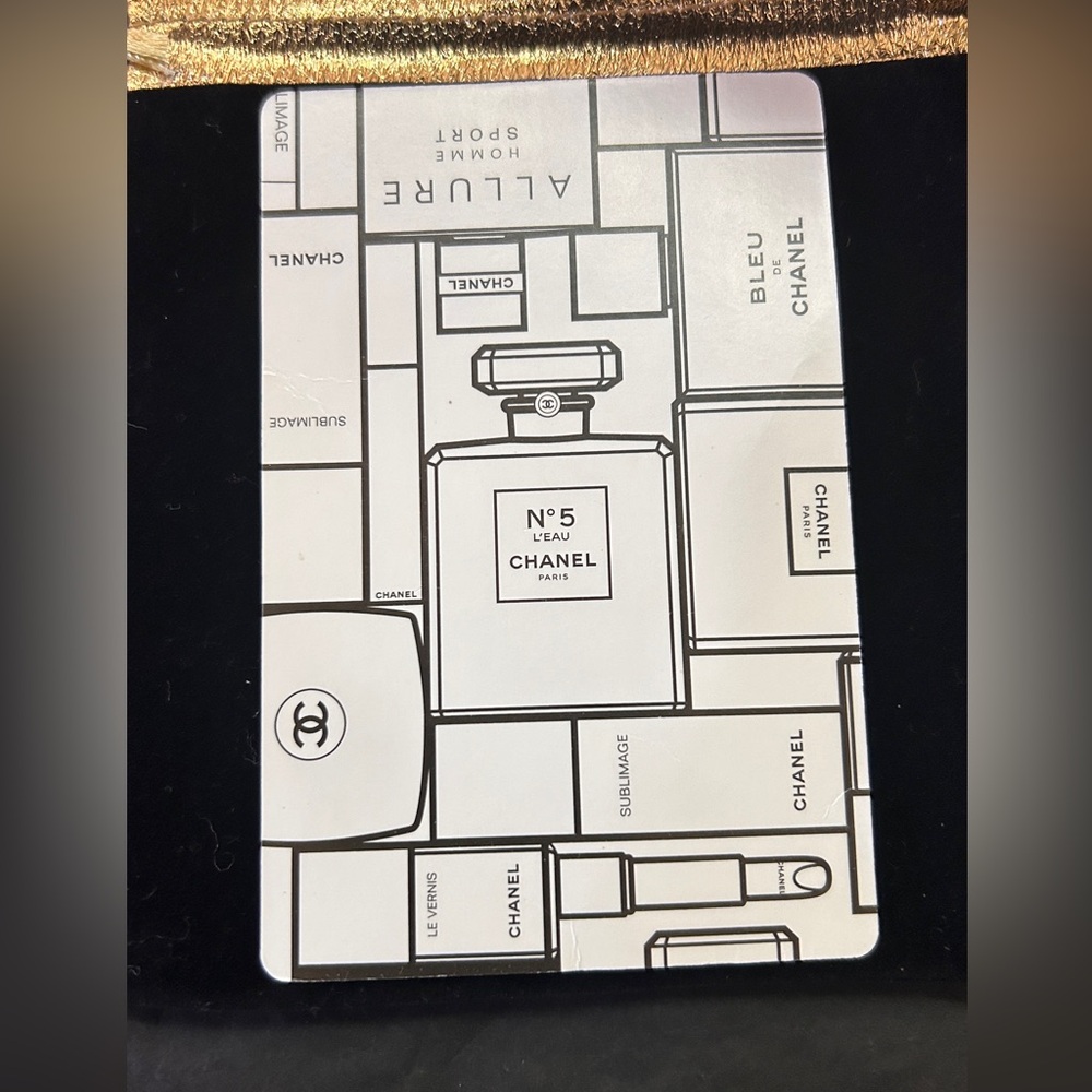 Chanel Collectible Playing Card and leather Wrap Bracelet with 1 CC Charm bundle - Picture 10 of 11